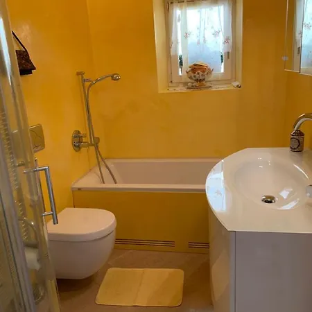 Appartement Ferienhaus, Rustico Auf Burg Locarno