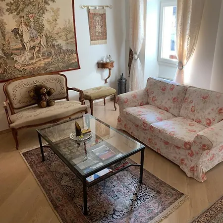 Ferienhaus, Rustico Auf Burg Appartement *