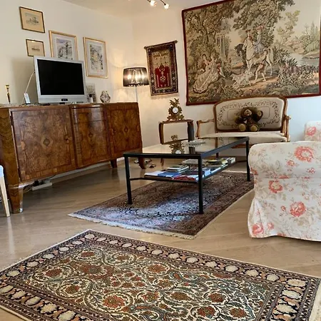 Ferienhaus, Rustico Auf Burg Lägenhet Locarno